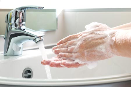 rửa tay khi ăn