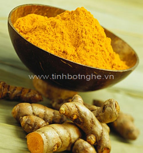 Tinh bột nghệ chứa hàm lượng curcumin cao giúp ngăn ngừa và trị mụn